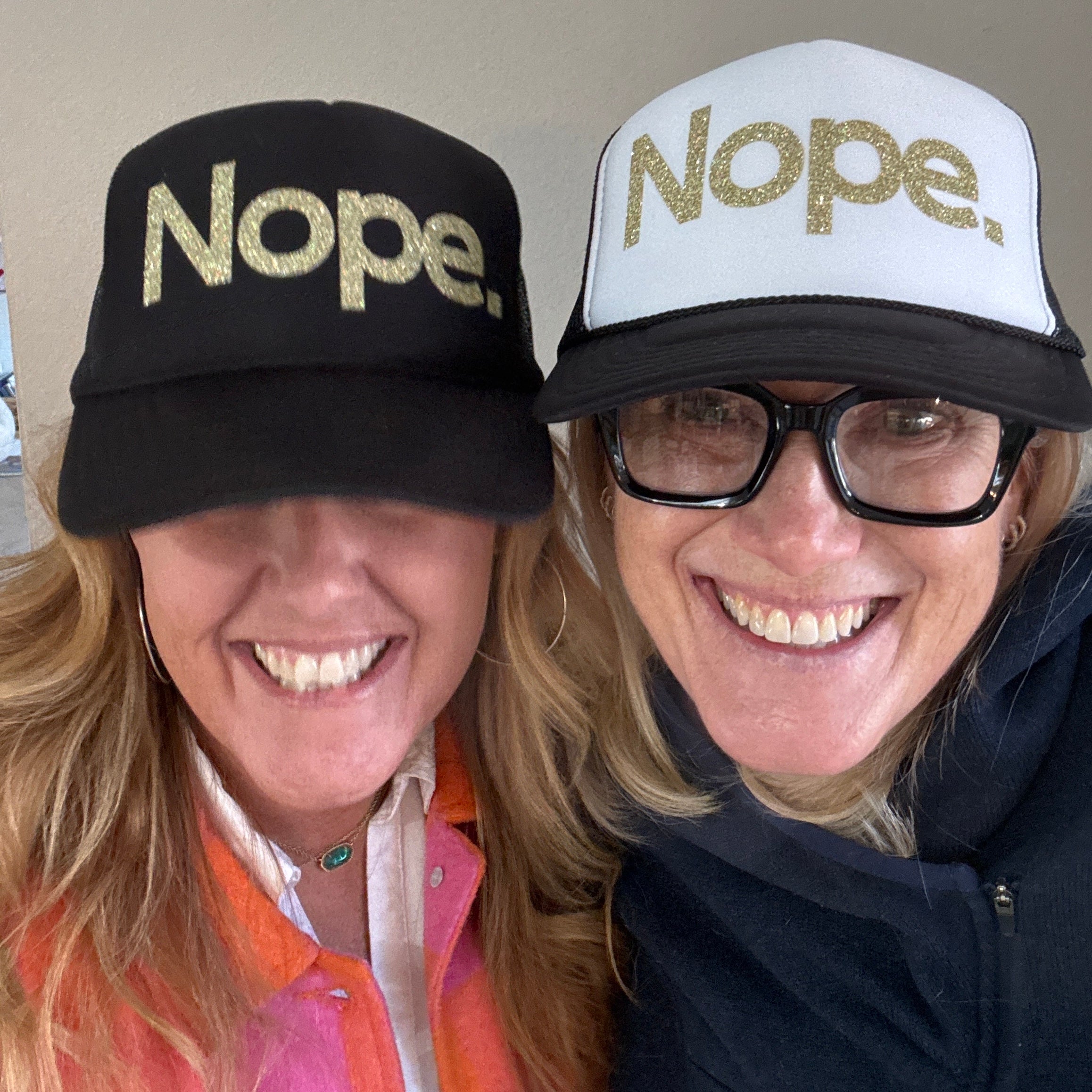 帽子 trouble No more Midlifers Nope. black trucker – Arnie and Ollie