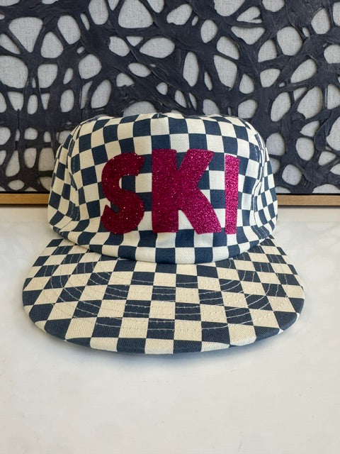 SKI checker hat
