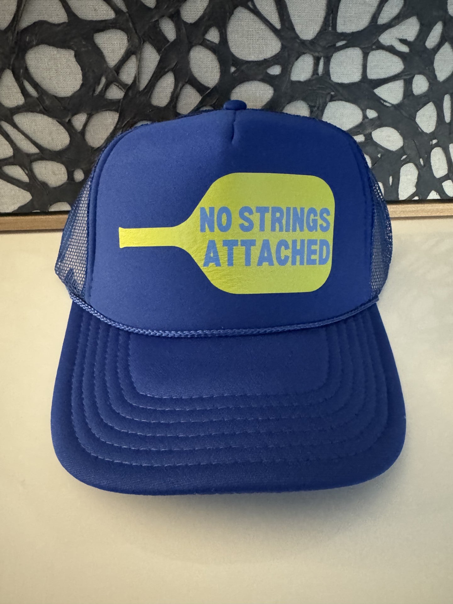 No Strings Attached - Royal Trucker