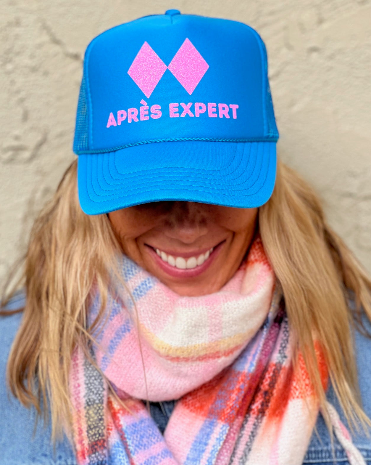 Apres Expert - Neon Blue Trucker